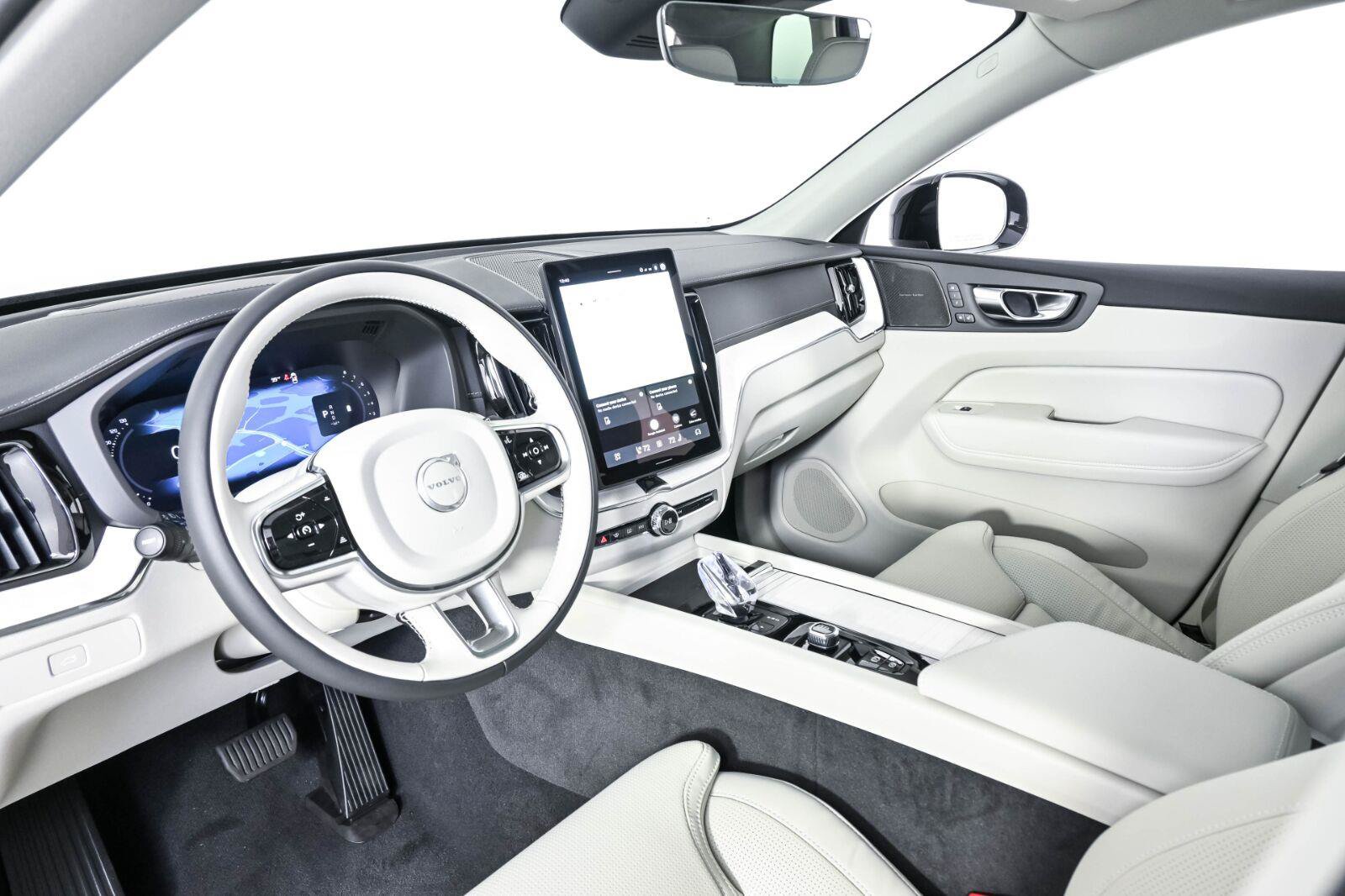 New 2027 Volvo XC60 B5 Ultra AWD/4WD image 4
