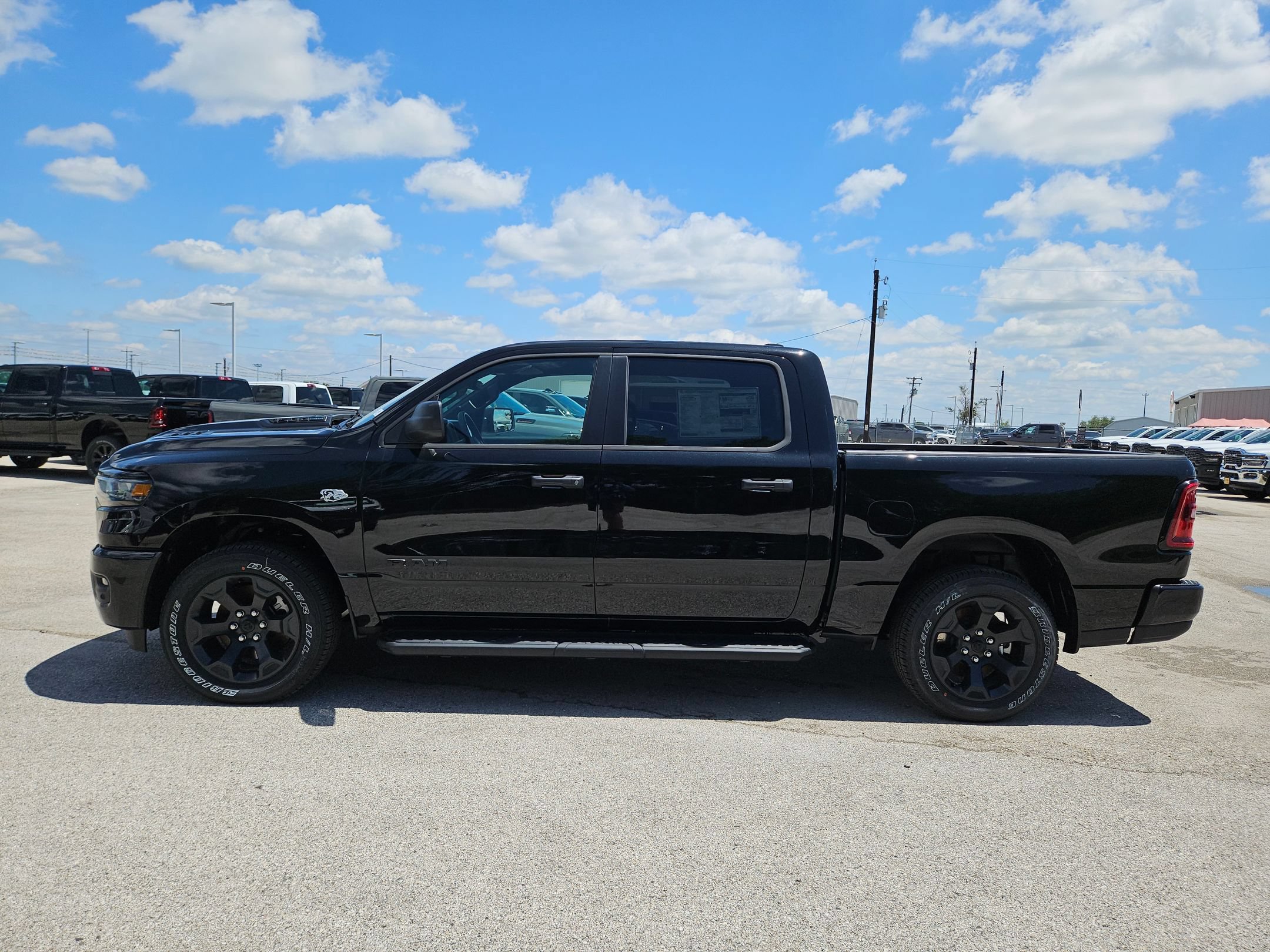 New 2026 RAM 1500 Express AWD/4WD image 6