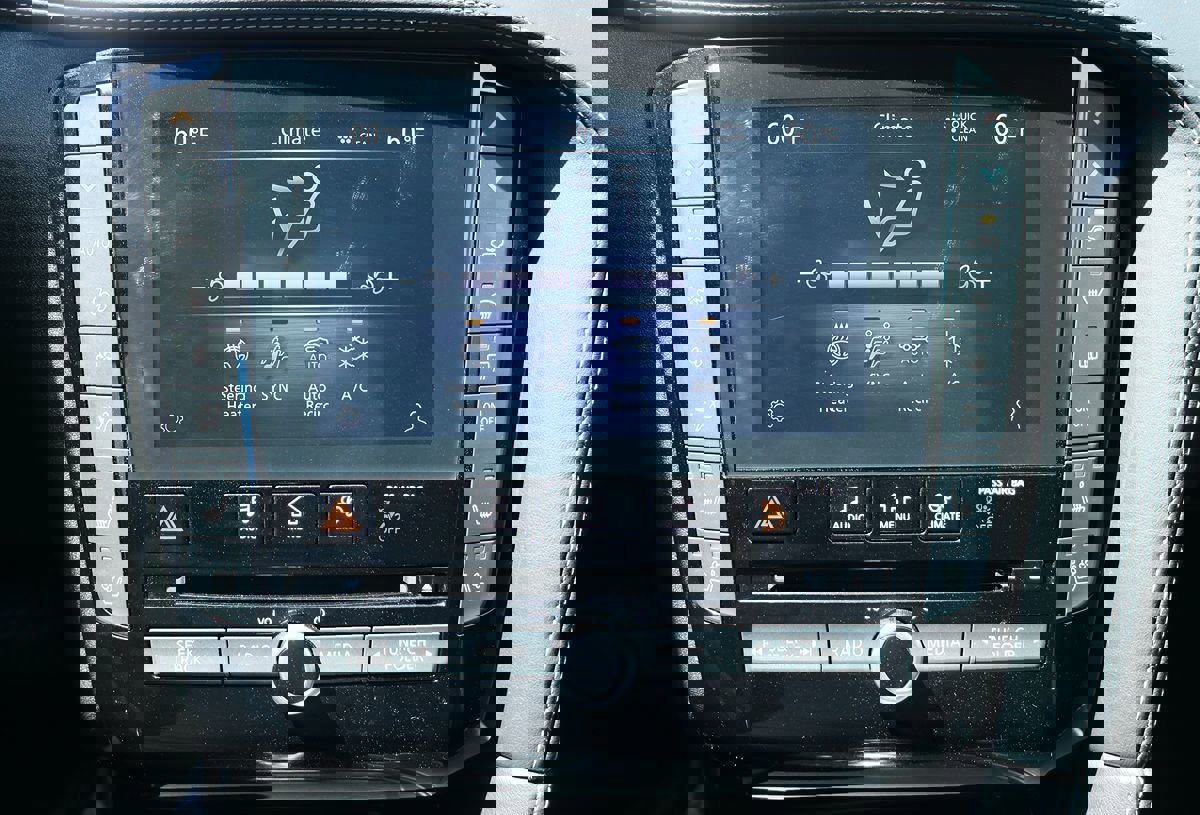 Used 2021 INFINITI QX50 Sensory w/ Cargo Package image 46