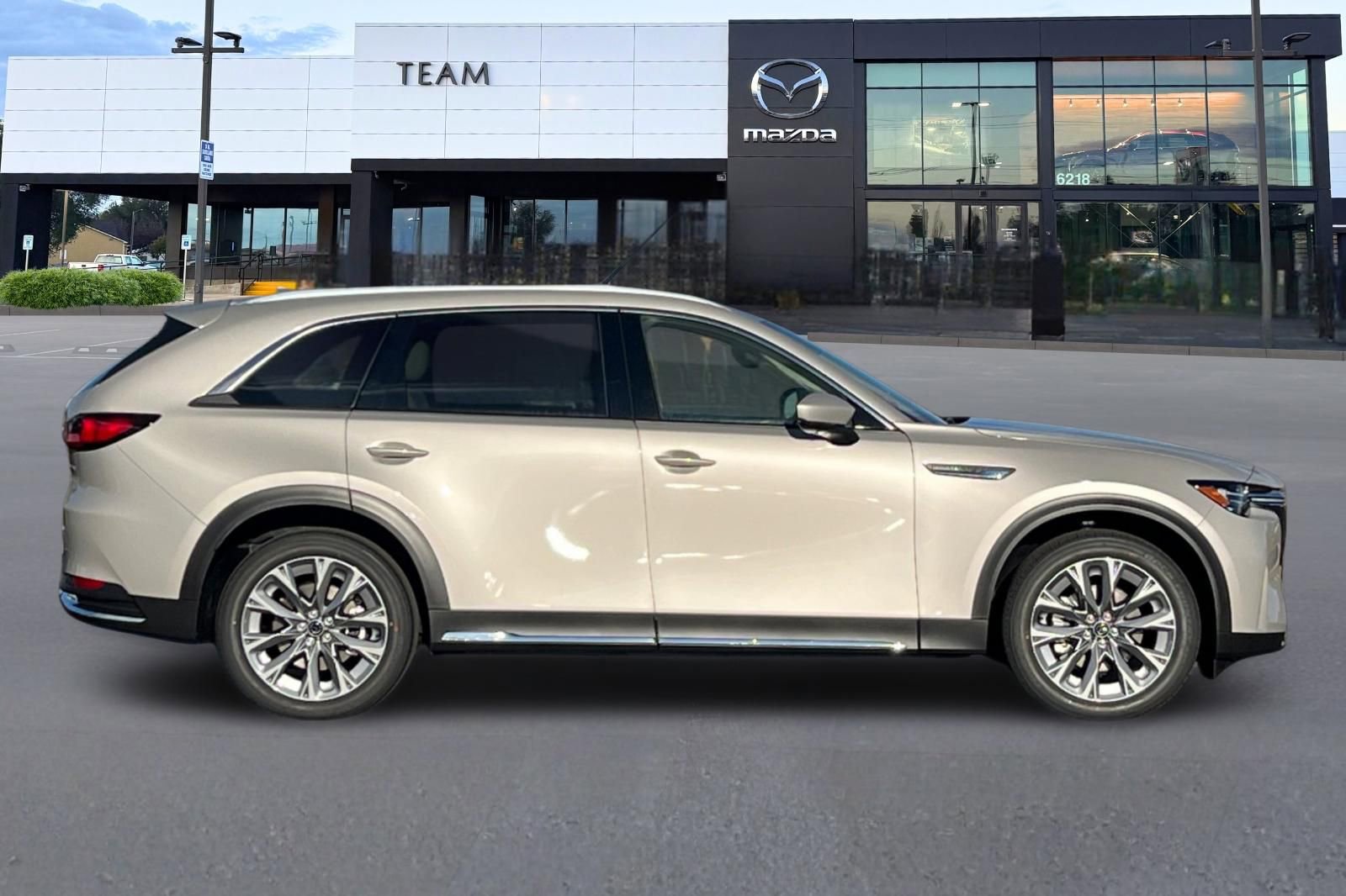 New 2026 MAZDA CX-90 3.3 Turbo w/ Premium Plus Pkg image 3
