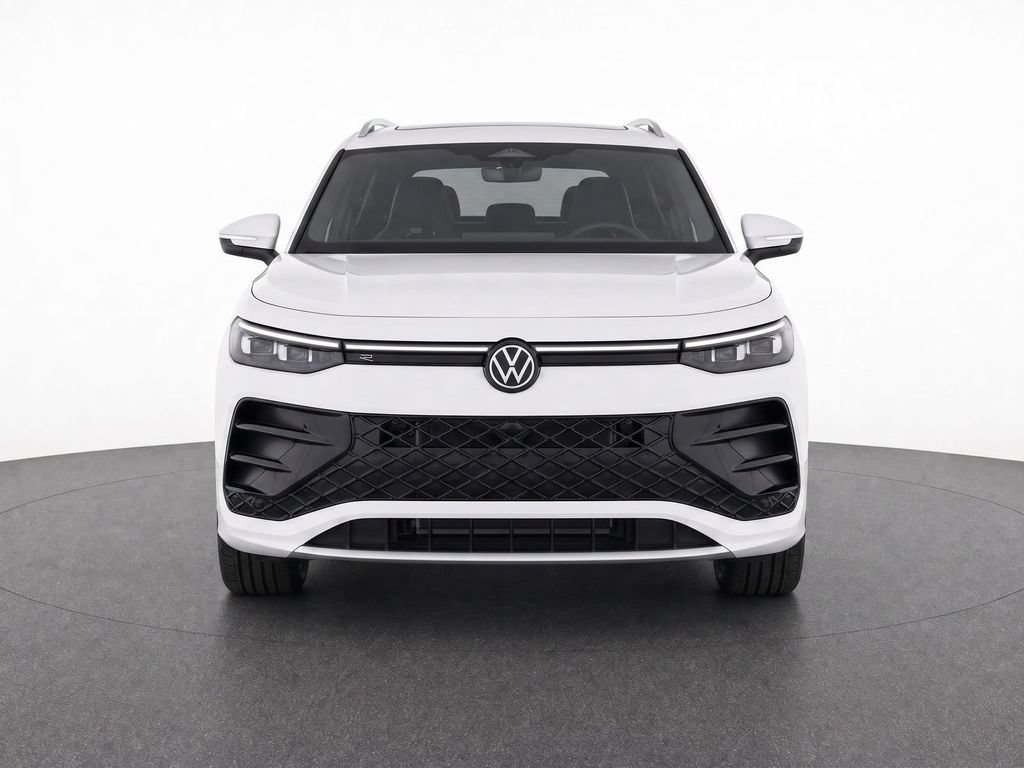 Certified 2025 Volkswagen Tiguan SEL R-Line AWD/4WD image 7