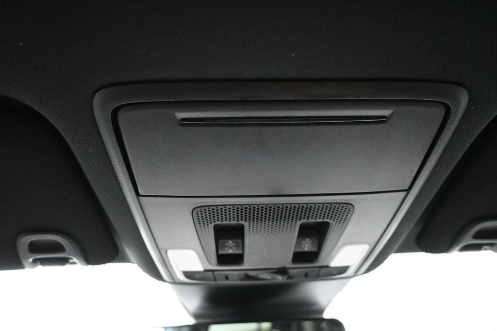 Certified 2024 Honda Pilot TrailSport image 17