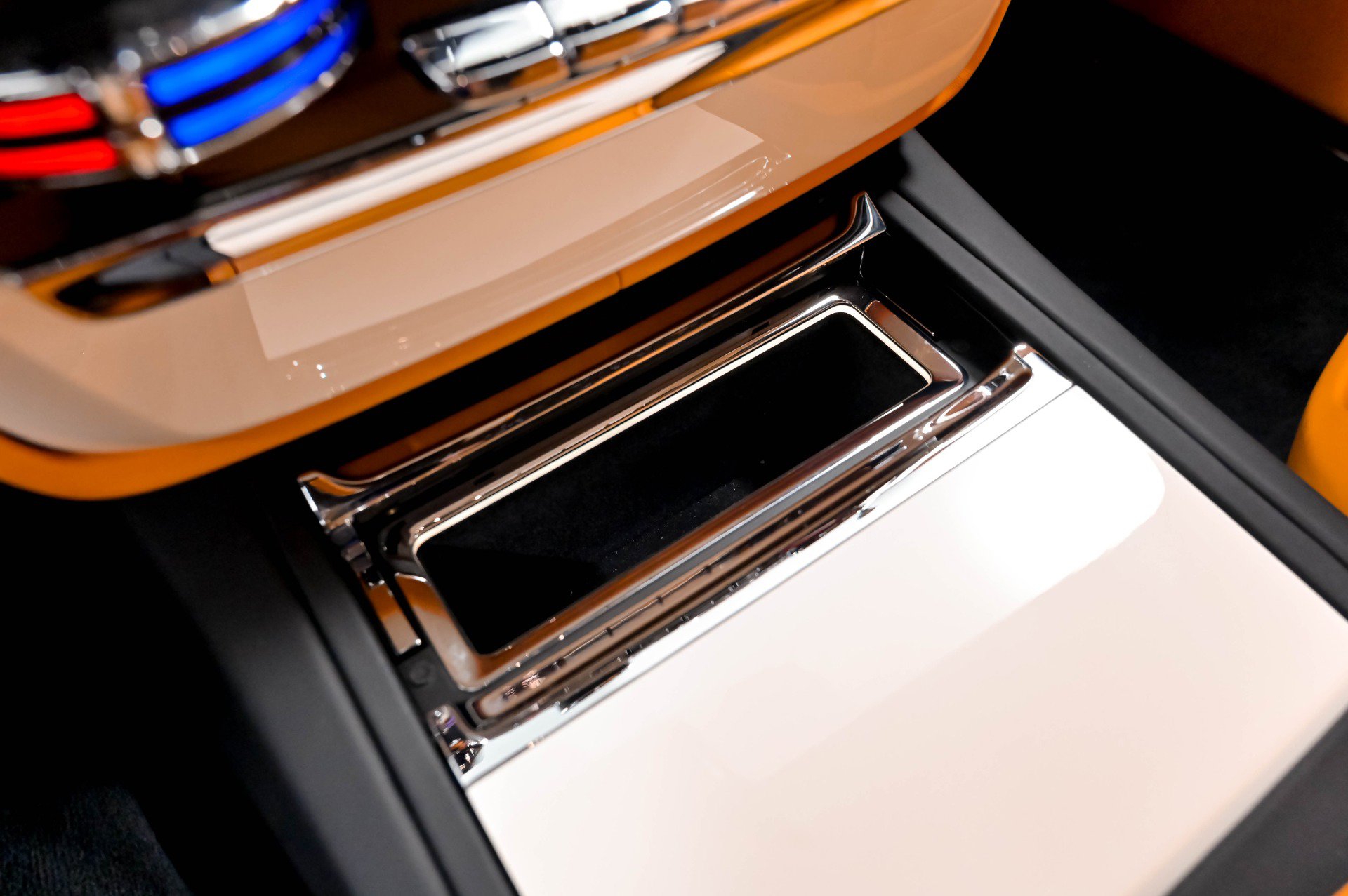 Used 2022 Rolls-Royce Phantom Sedan w/ The Phantom Package RWD image 88