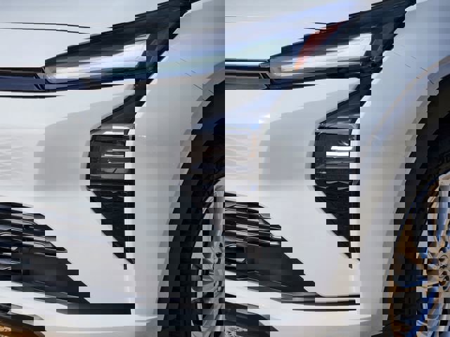 New 2027 Chevrolet Bolt LT w/ Comfort Package image 6