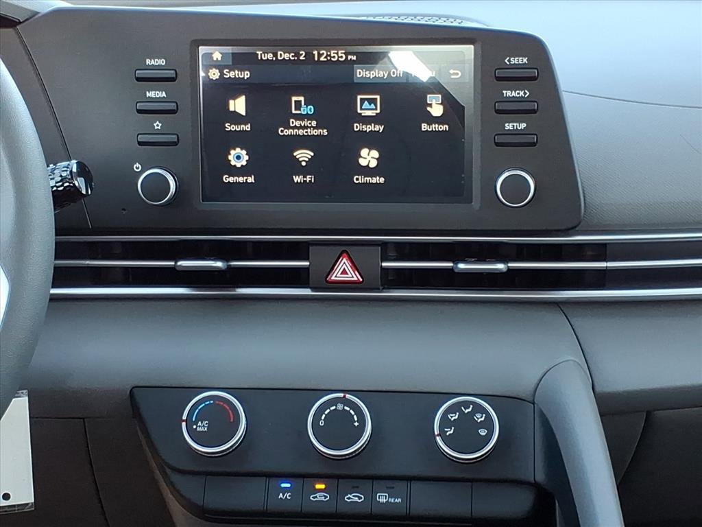 New 2026 Hyundai Elantra SE w/ Cargo Package image 7