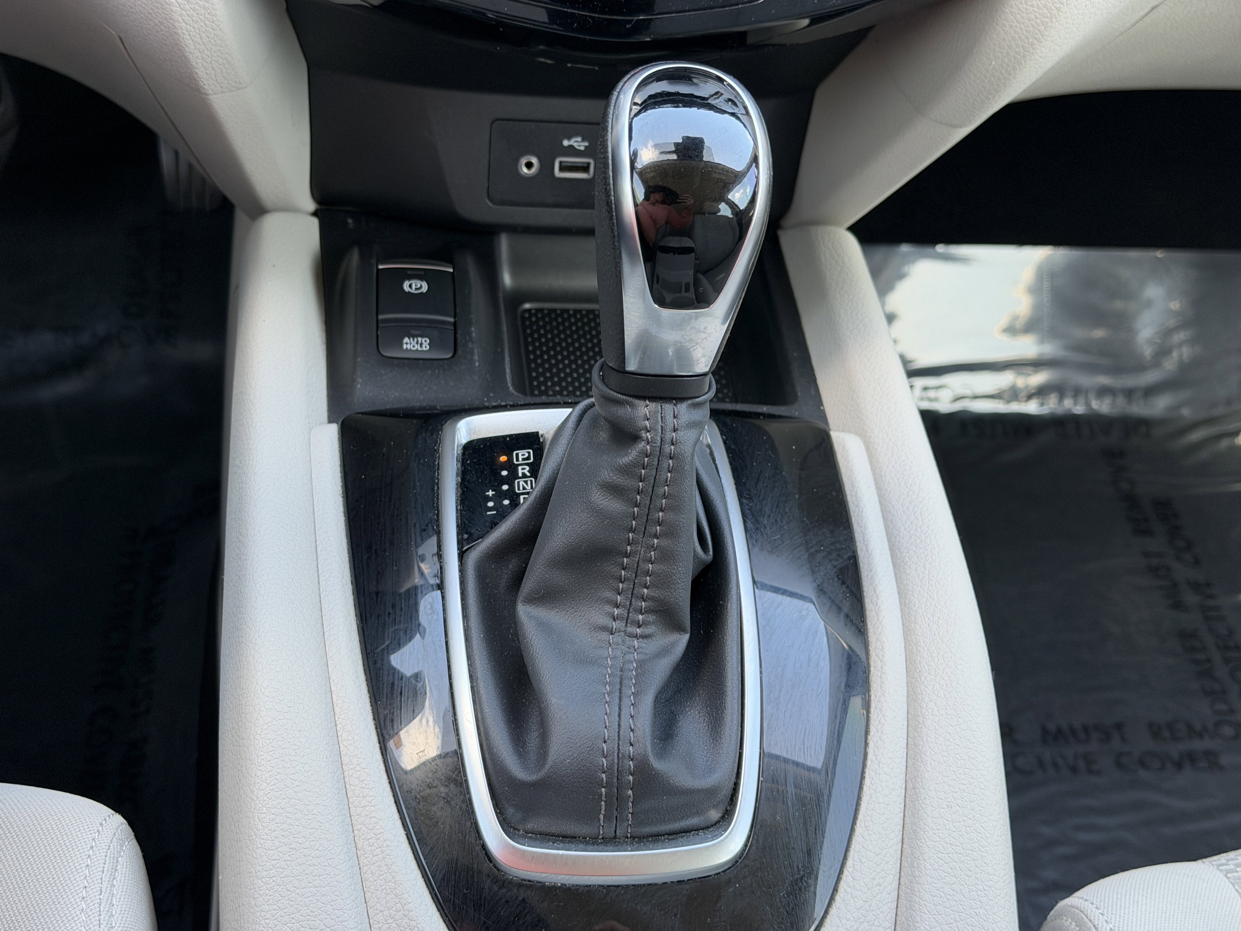 Used 2019 Nissan Rogue Sport SV w/ Technology Package FWD image 23
