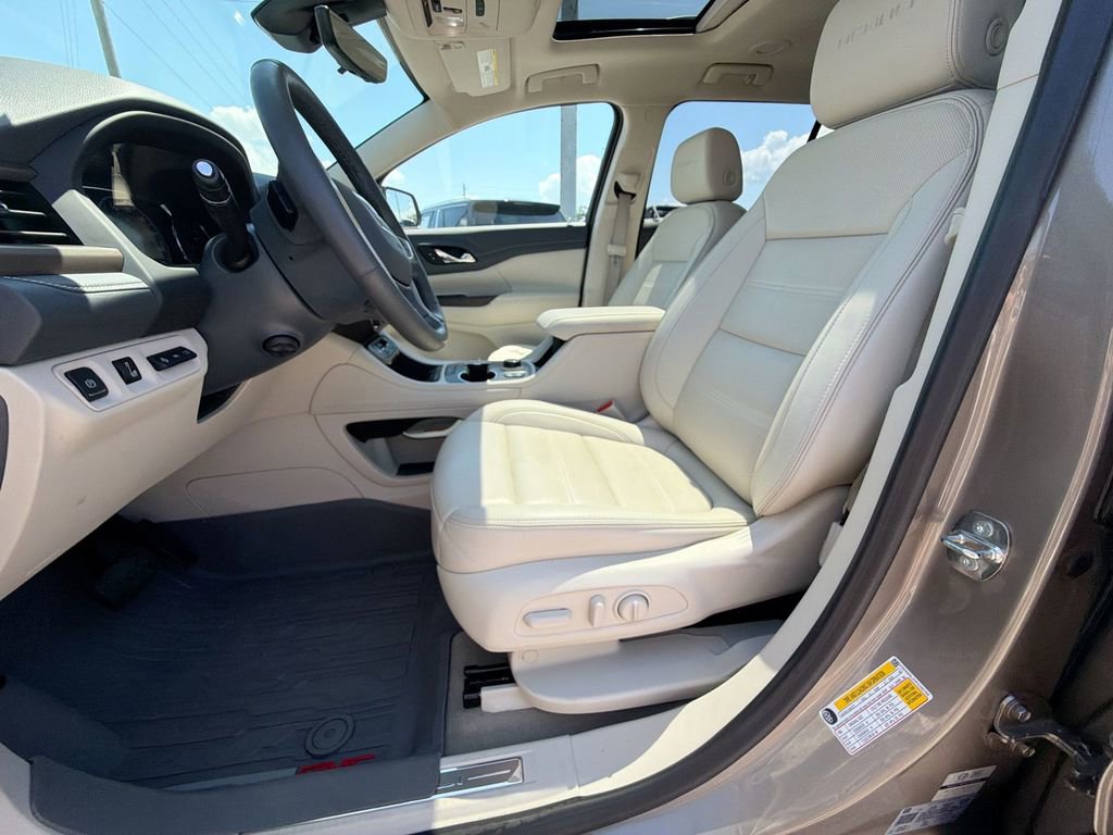 Used 2023 GMC Acadia Denali w/ Denali Ultimate Package image 16