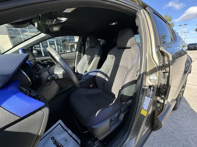 Used 2021 Toyota C-HR XLE image 19