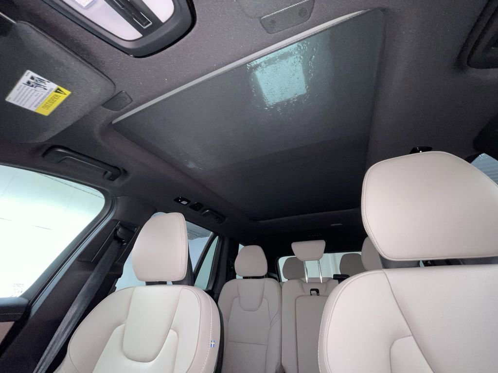 New 2026 Volvo XC90 T8 Plus image 6