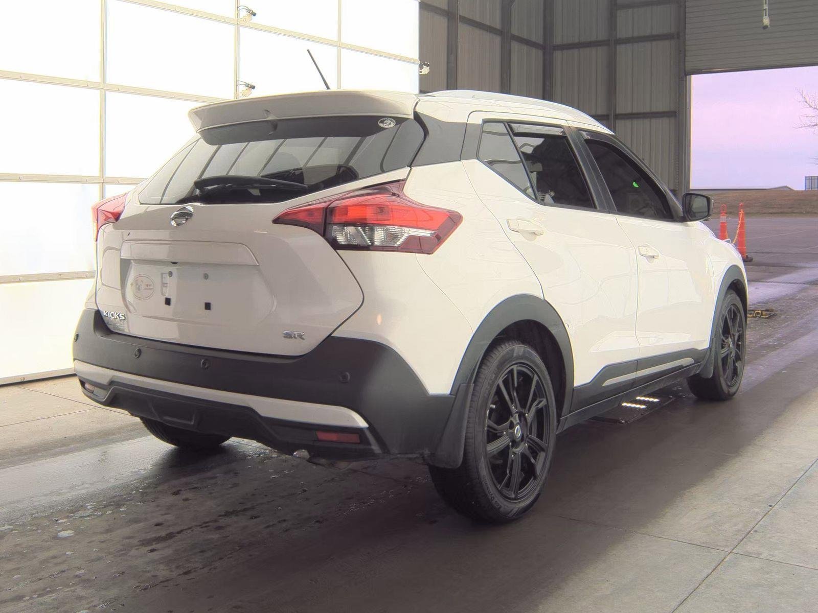 Used 2020 Nissan Kicks SR image 5