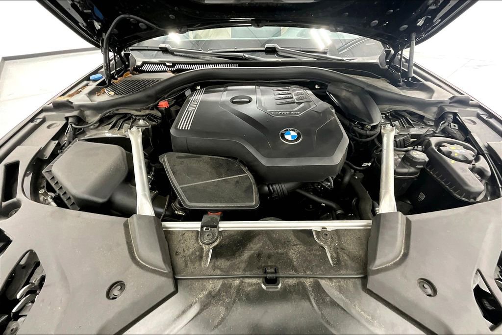 Used 2023 BMW 530i w/ Premium Package image 12