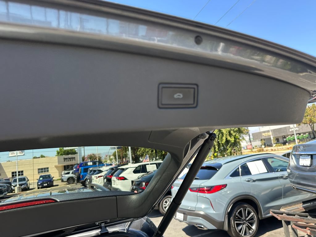 Used 2022 Volkswagen Tiguan SE R-Line FWD image 20