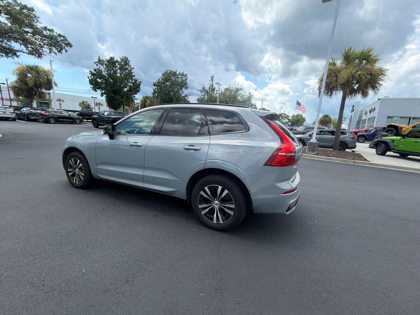 Certified 2024 Volvo XC60 B5 Core w/ Protection Package Premier AWD/4WD image 51