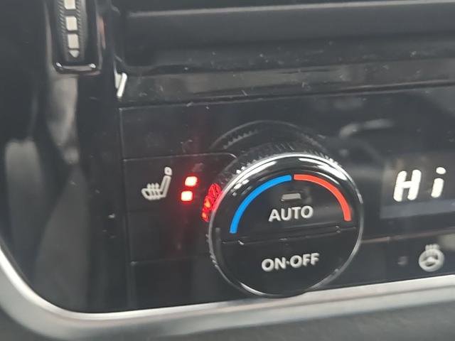 Certified 2023 Nissan Rogue SV w/ SV Premium Package image 22