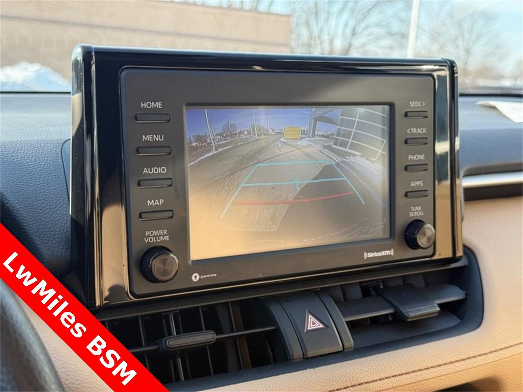 Used 2021 Toyota RAV4 LE image 24