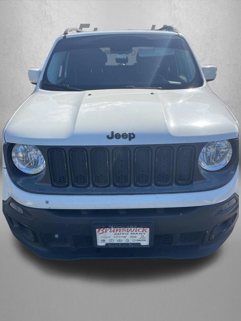 Used 2017 Jeep Renegade Altitude image 35