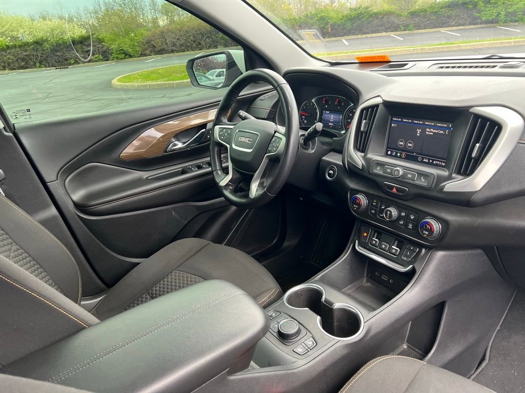 Used 2020 GMC Terrain SLE w/ Driver Convenience Package image 8