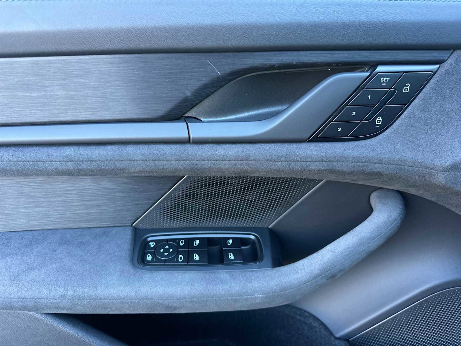 Certified 2025 Porsche Taycan GTS image 12