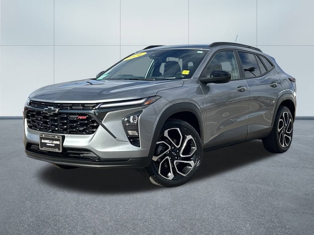 Used 2024 Chevrolet Trax RS w/ Driver Confidence Package image 1