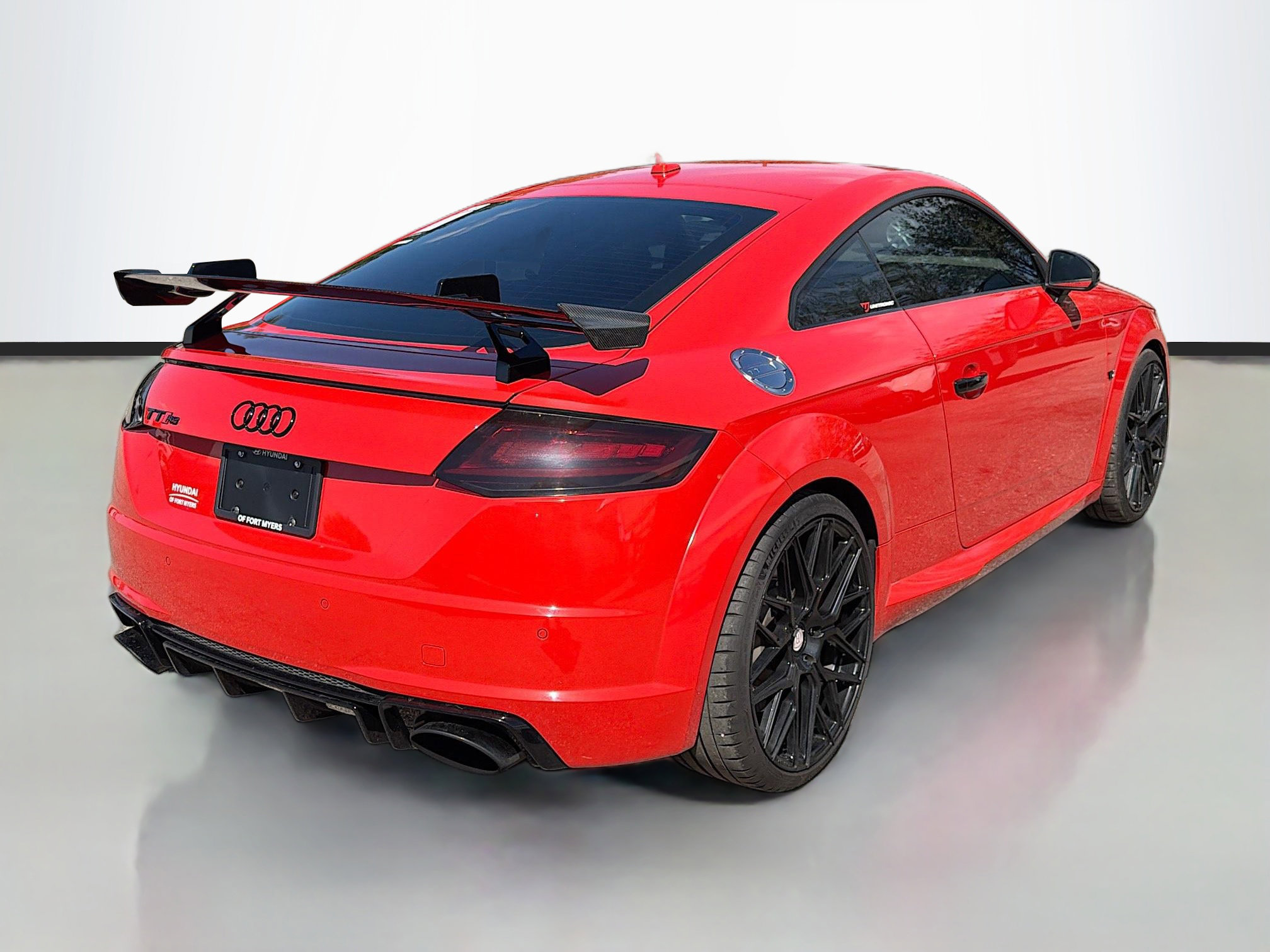 Used 2018 Audi TT RS w/ Technology Package AWD/4WD image 3