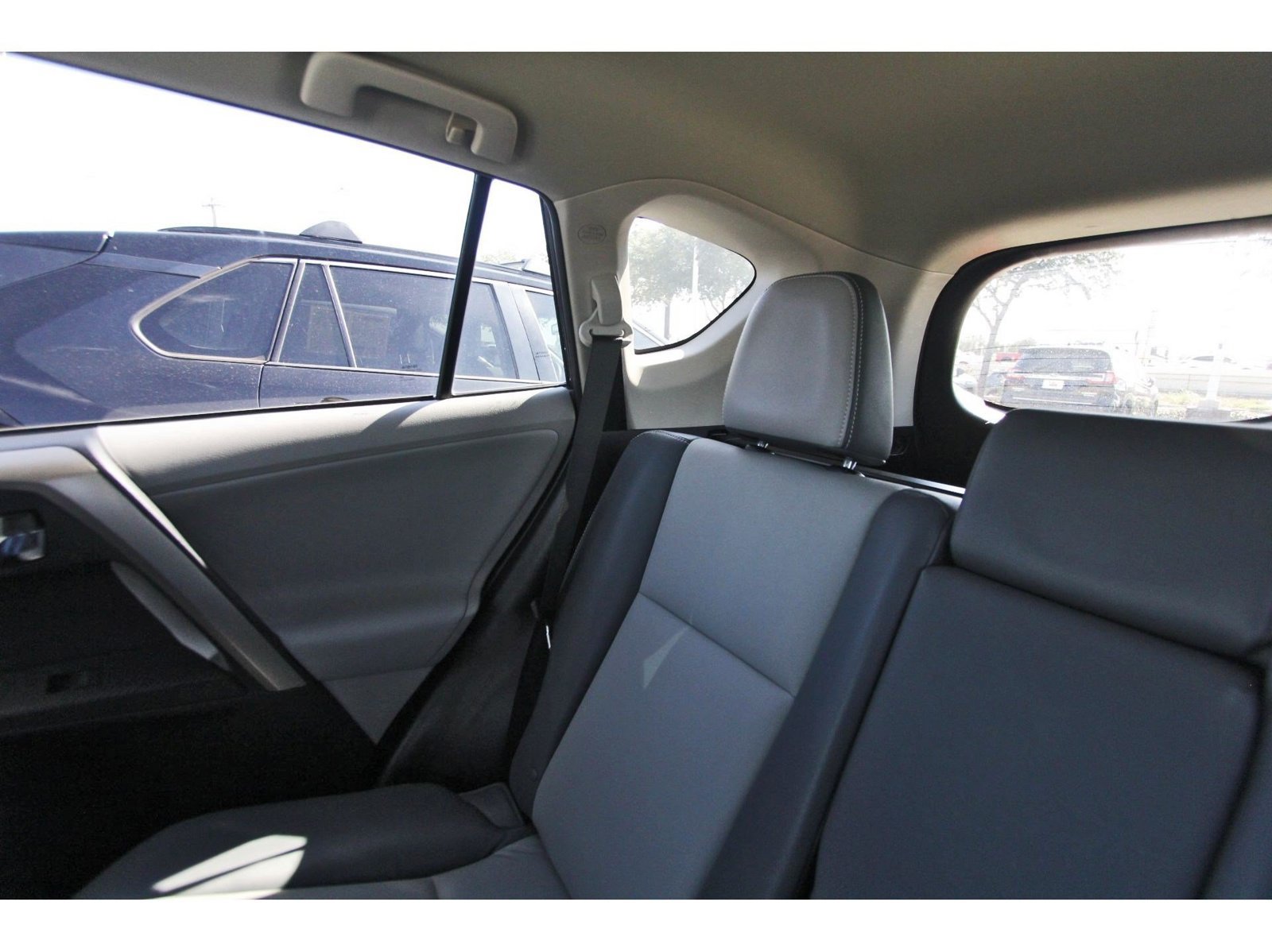 Used 2013 Toyota RAV4 Limited FWD image 11