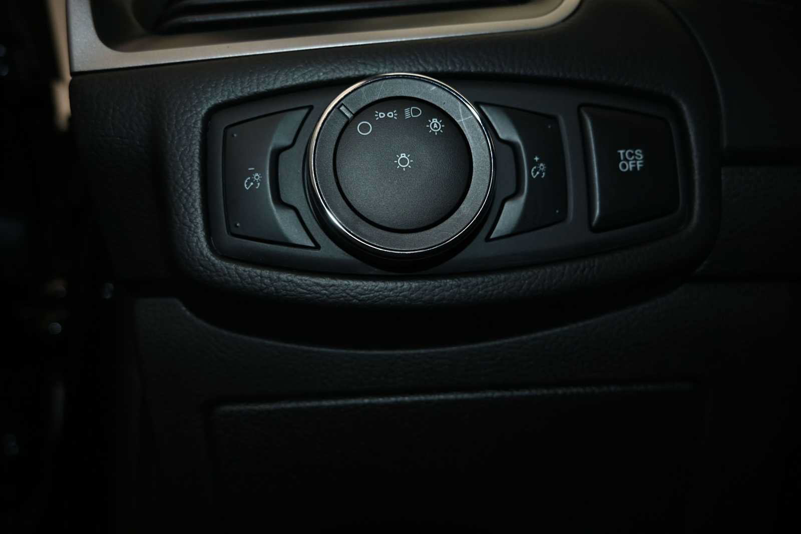 Used 2023 Ford Edge SEL AWD/4WD image 18