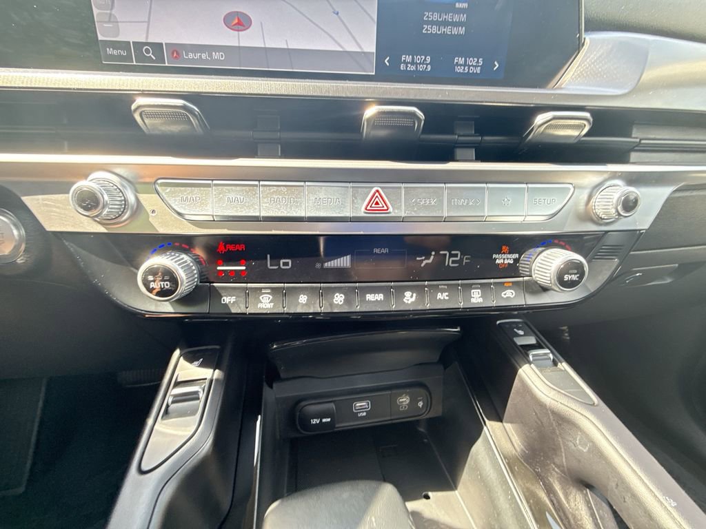 Used 2024 Kia Telluride S w/ S Sunroof Package FWD image 17