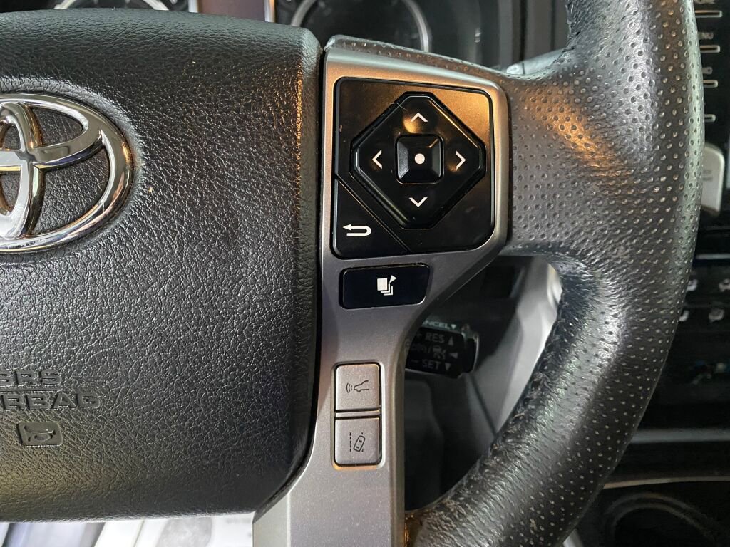 Used 2021 Toyota 4Runner Limited image 14