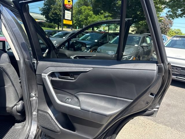 Used 2023 Toyota RAV4 LE AWD/4WD image 28