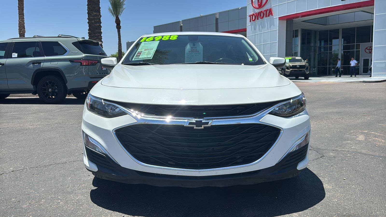 Used 2020 Chevrolet Malibu RS FWD image 2