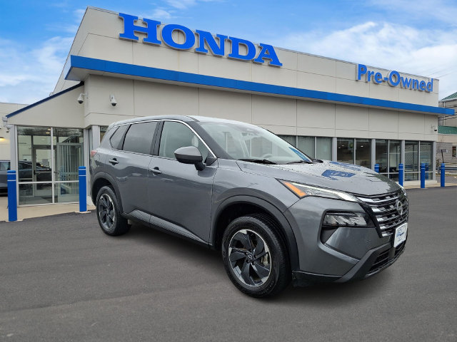 Used 2025 Nissan Rogue SV AWD/4WD image 3