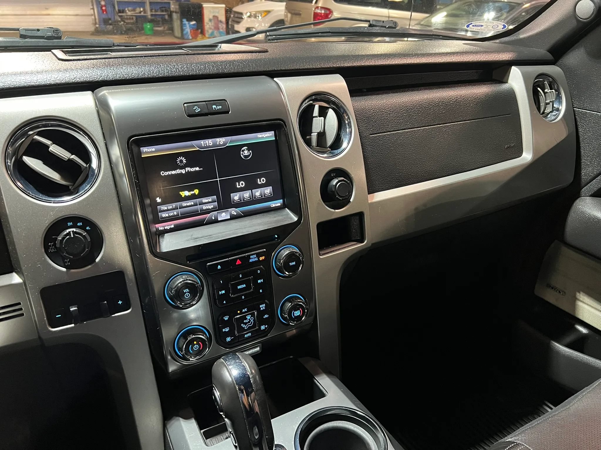 Used 2014 Ford F150 FX4 w/ Equipment Group 402A Luxury AWD/4WD image 13