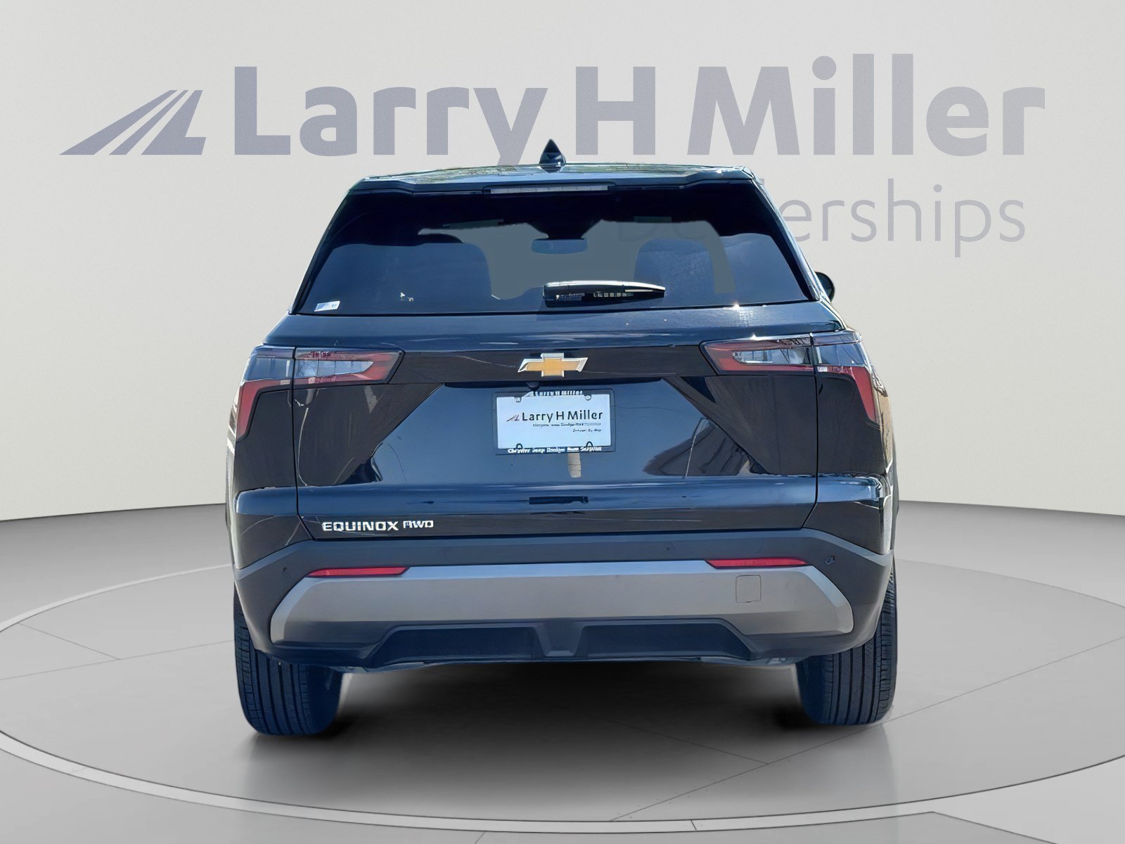 Used 2026 Chevrolet Equinox LT AWD/4WD image 5