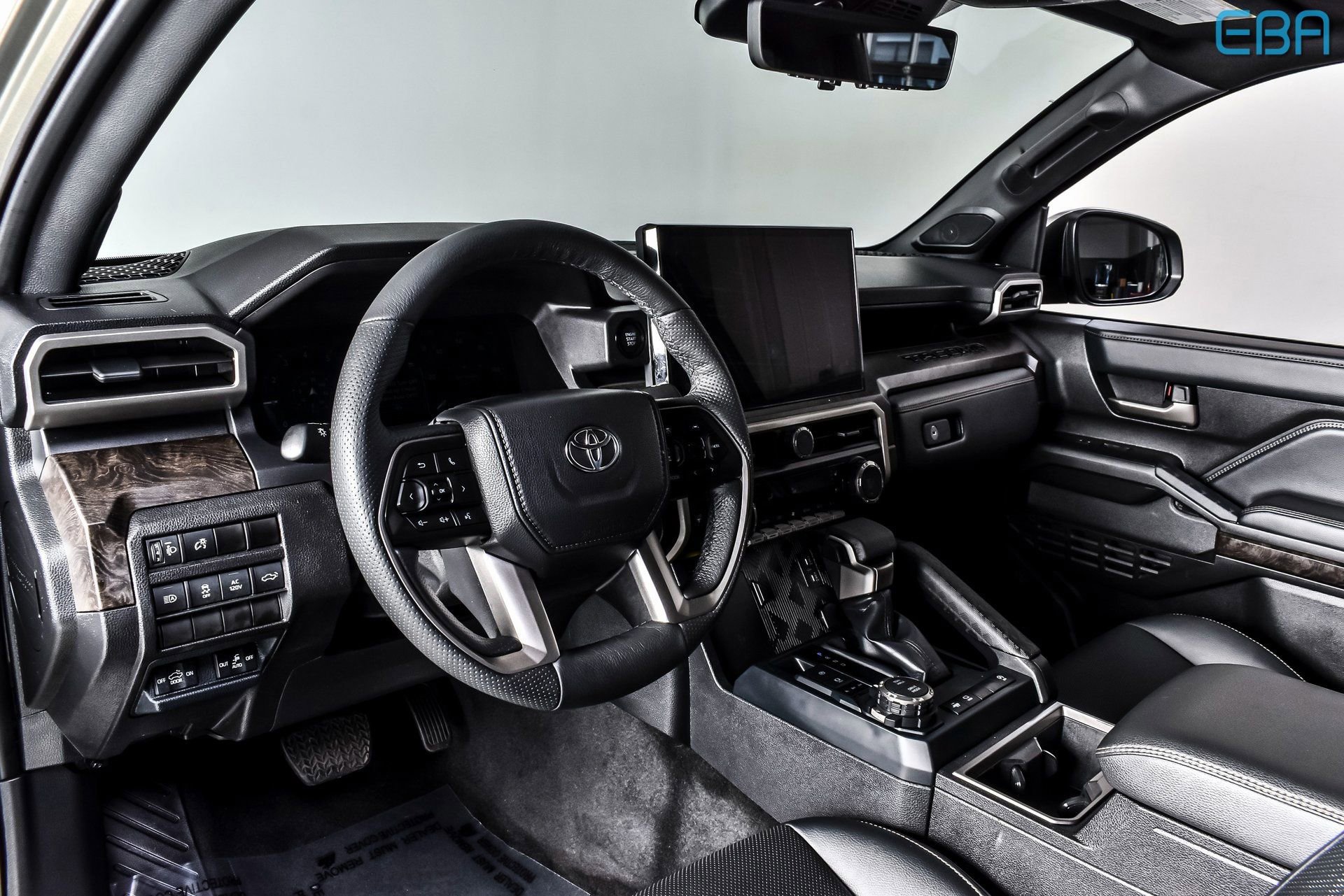 Used 2025 Toyota Tacoma Limited w/ Tow Tech Package image 14