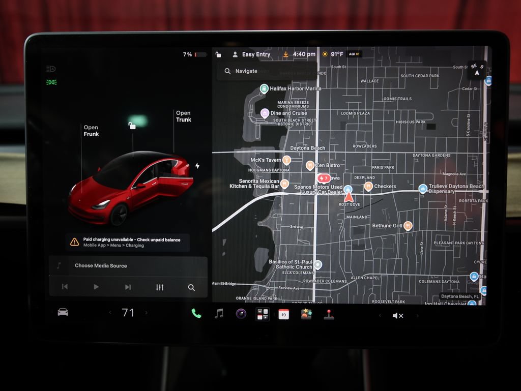 Used 2018 Tesla Model 3 Long Range RWD image 17