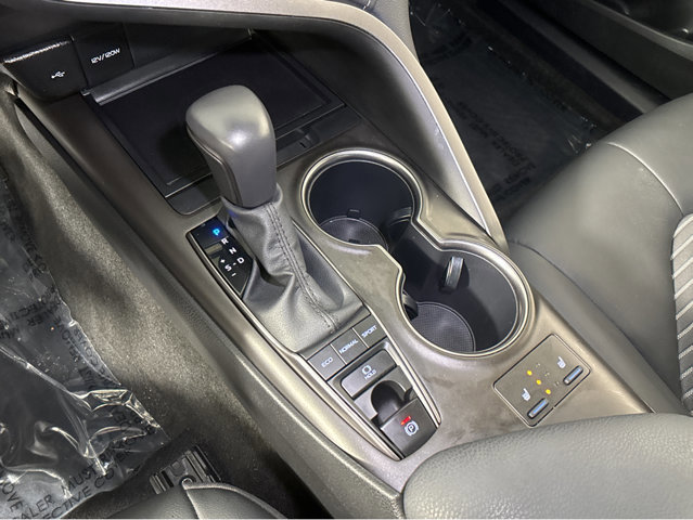 Used 2024 Toyota Camry SE image 32