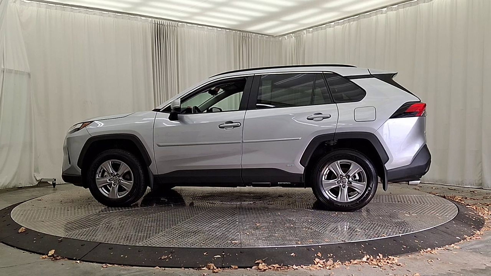 Certified 2025 Toyota RAV4 XLE image 2