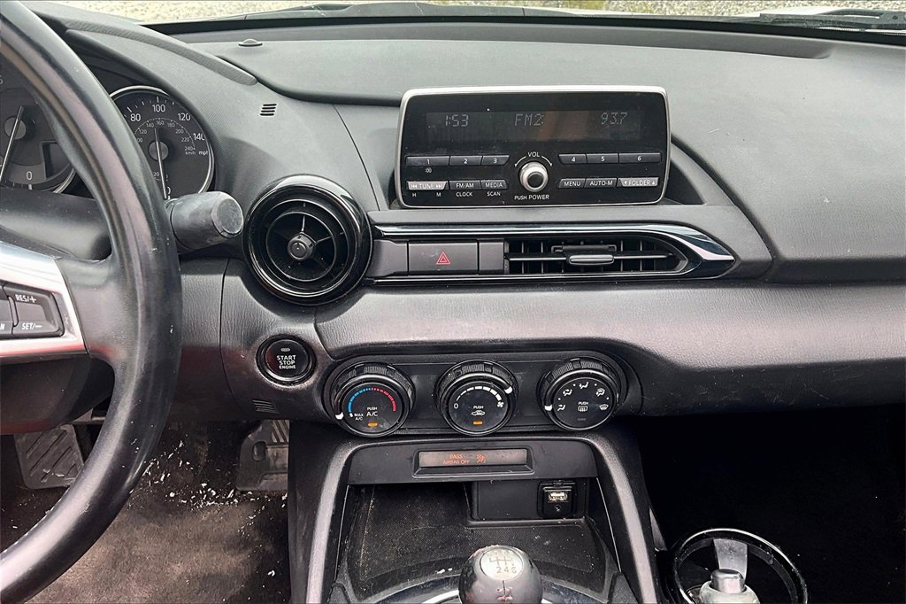 Used 2016 MAZDA MX-5 Miata Sport image 25