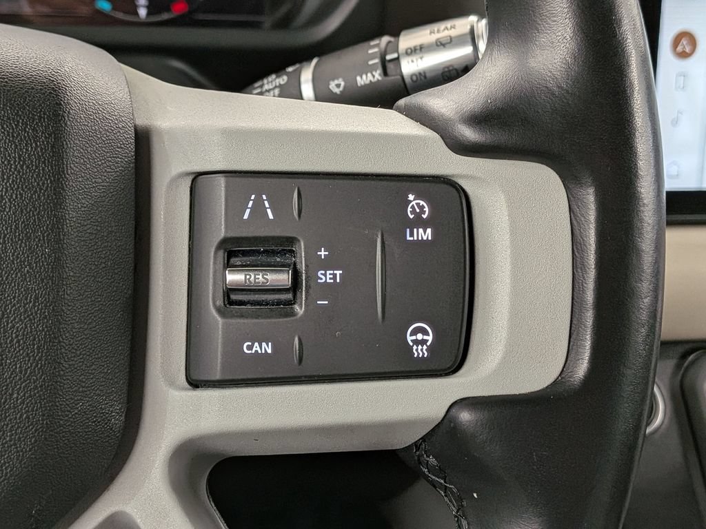 Used 2022 Land Rover Defender 110 X-Dynamic SE AWD/4WD image 20