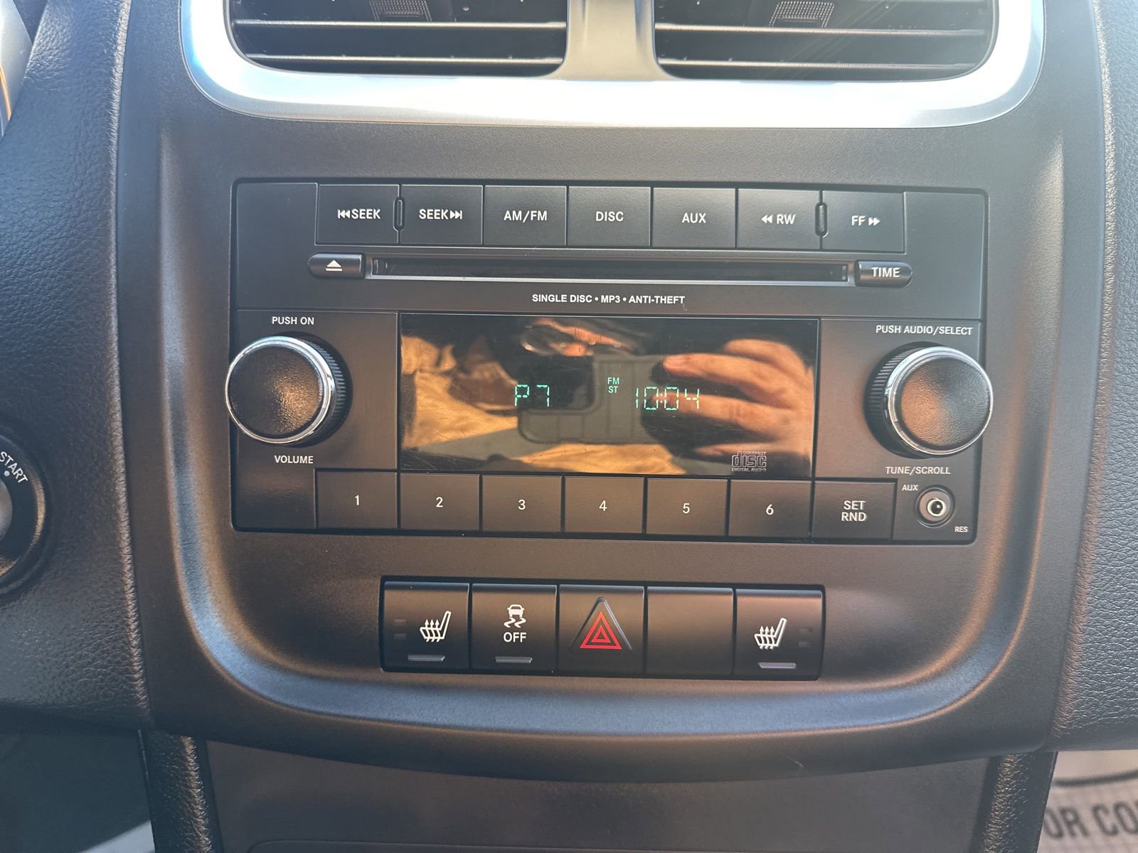 Used 2013 Dodge Avenger SE image 19