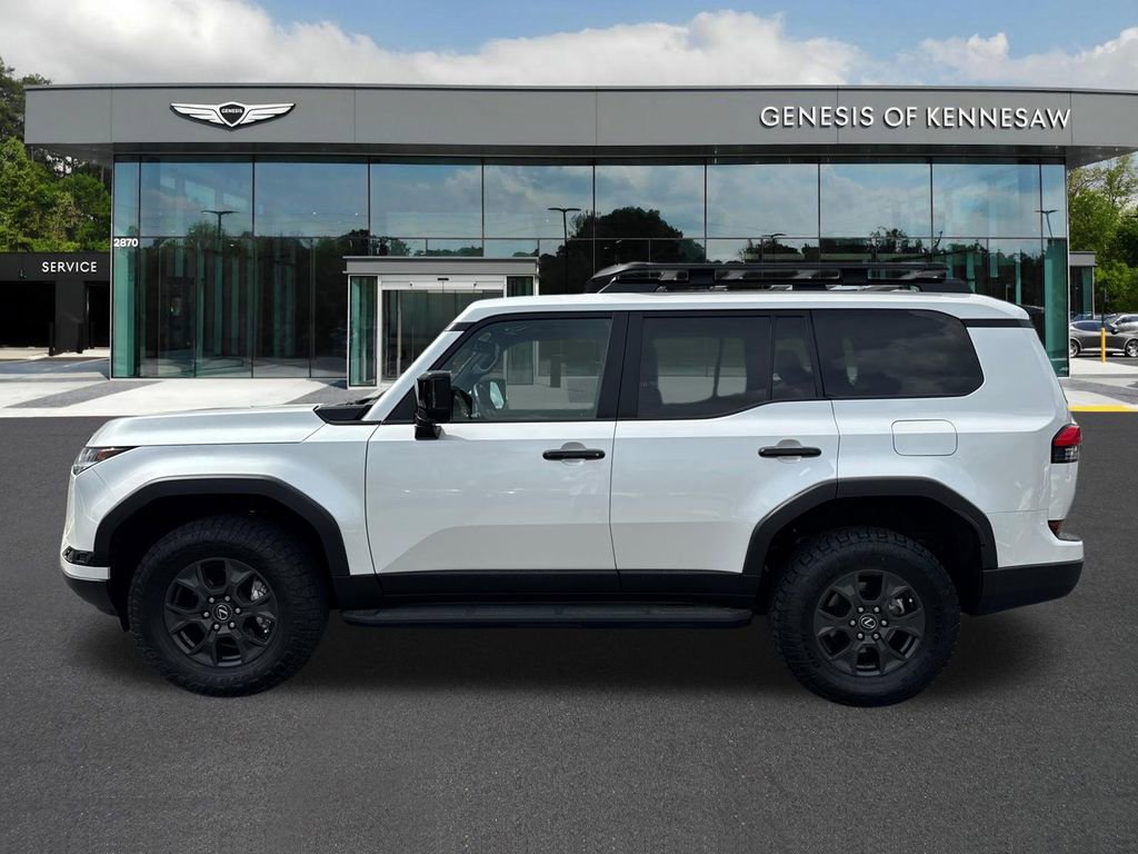 Used 2024 Lexus GX 550 image 4