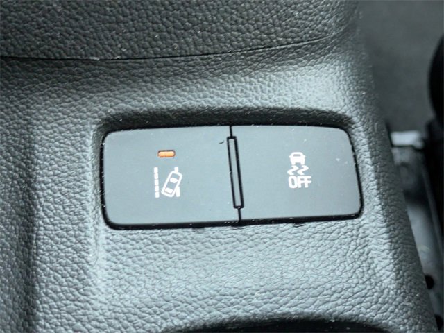 Used 2020 Chevrolet Sonic LT image 33