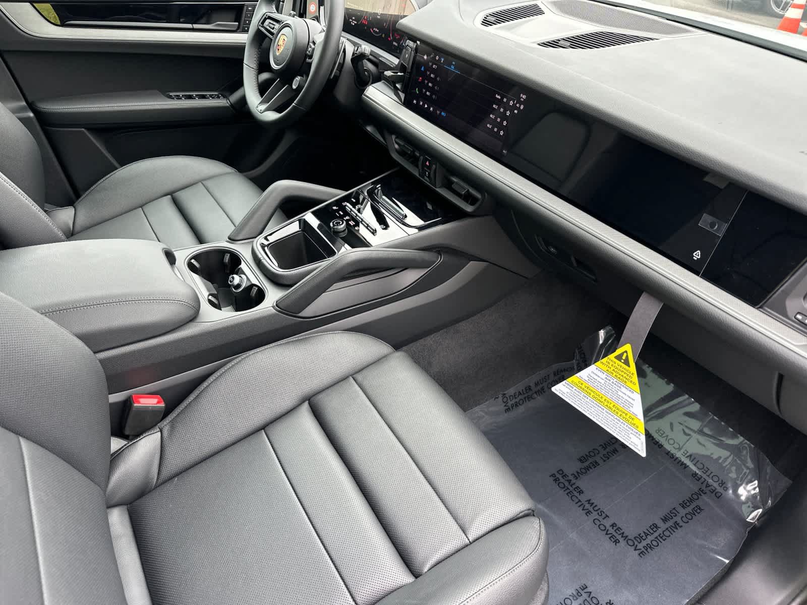 New 2026 Porsche Cayenne S AWD/4WD image 17