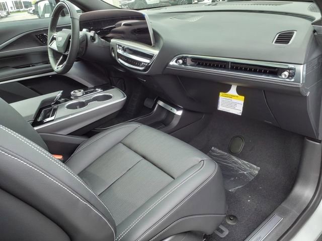 New 2025 Cadillac Lyriq Luxury image 23