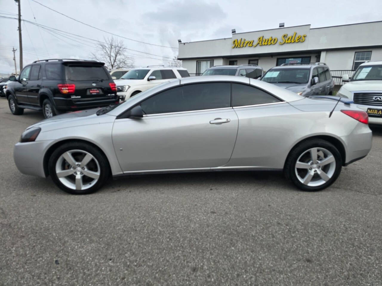 Used 2007 Pontiac G6 GT w/ Sport Package image 3