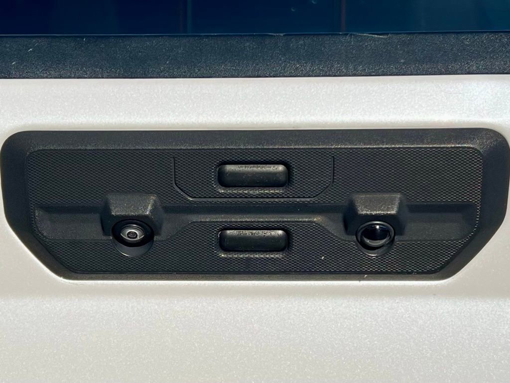 Used 2024 GMC Sierra 1500 SLT w/ SLT Convenience Package image 6