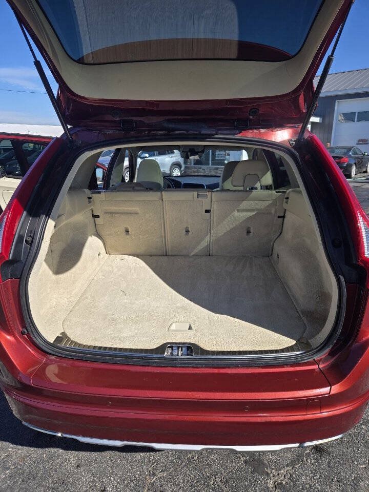 Used 2015 Volvo XC60 T5 AWD/4WD image 11