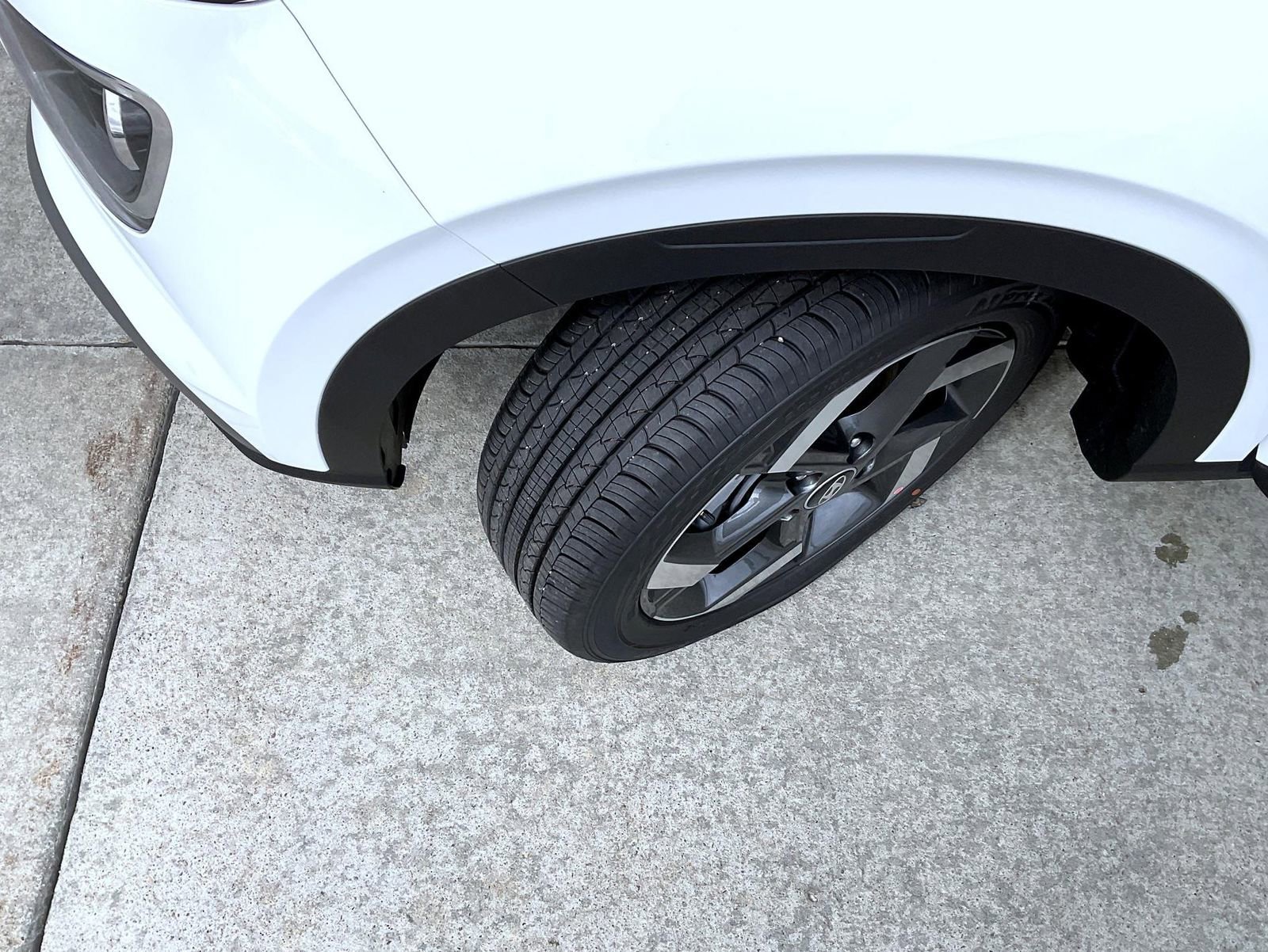 New 2026 Hyundai Venue SEL FWD image 23