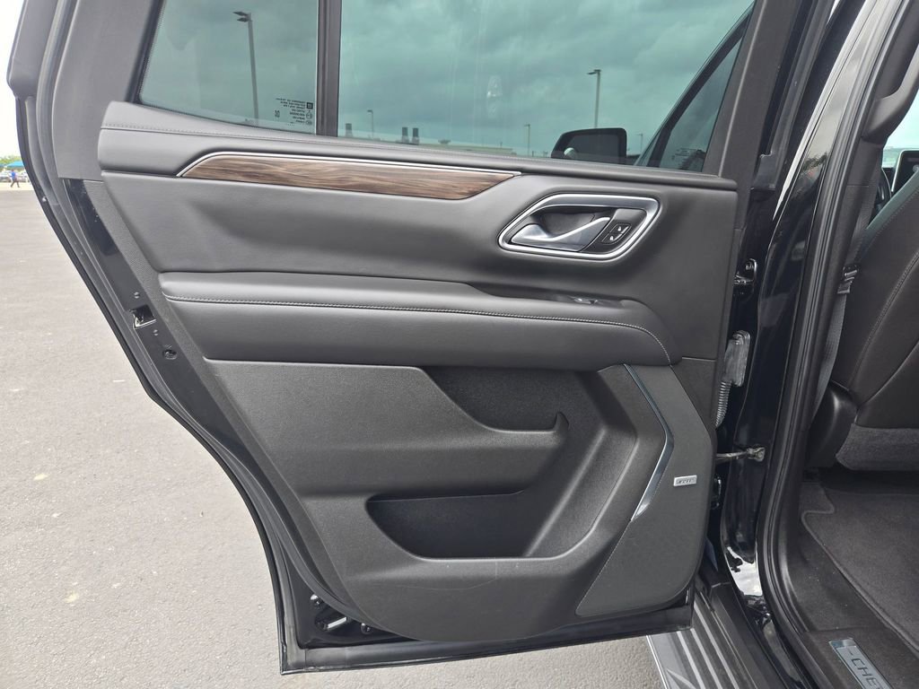 Used 2021 Chevrolet Tahoe LT RWD image 14