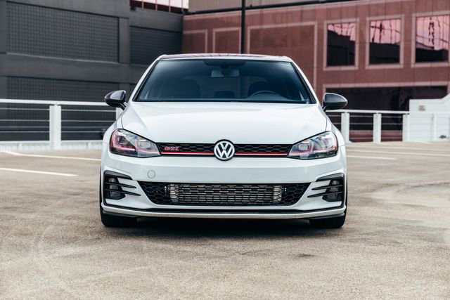Used 2019 Volkswagen GTI SE FWD image 16